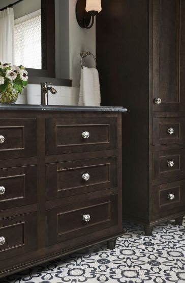 Bath Silhouettes - Portico Collection