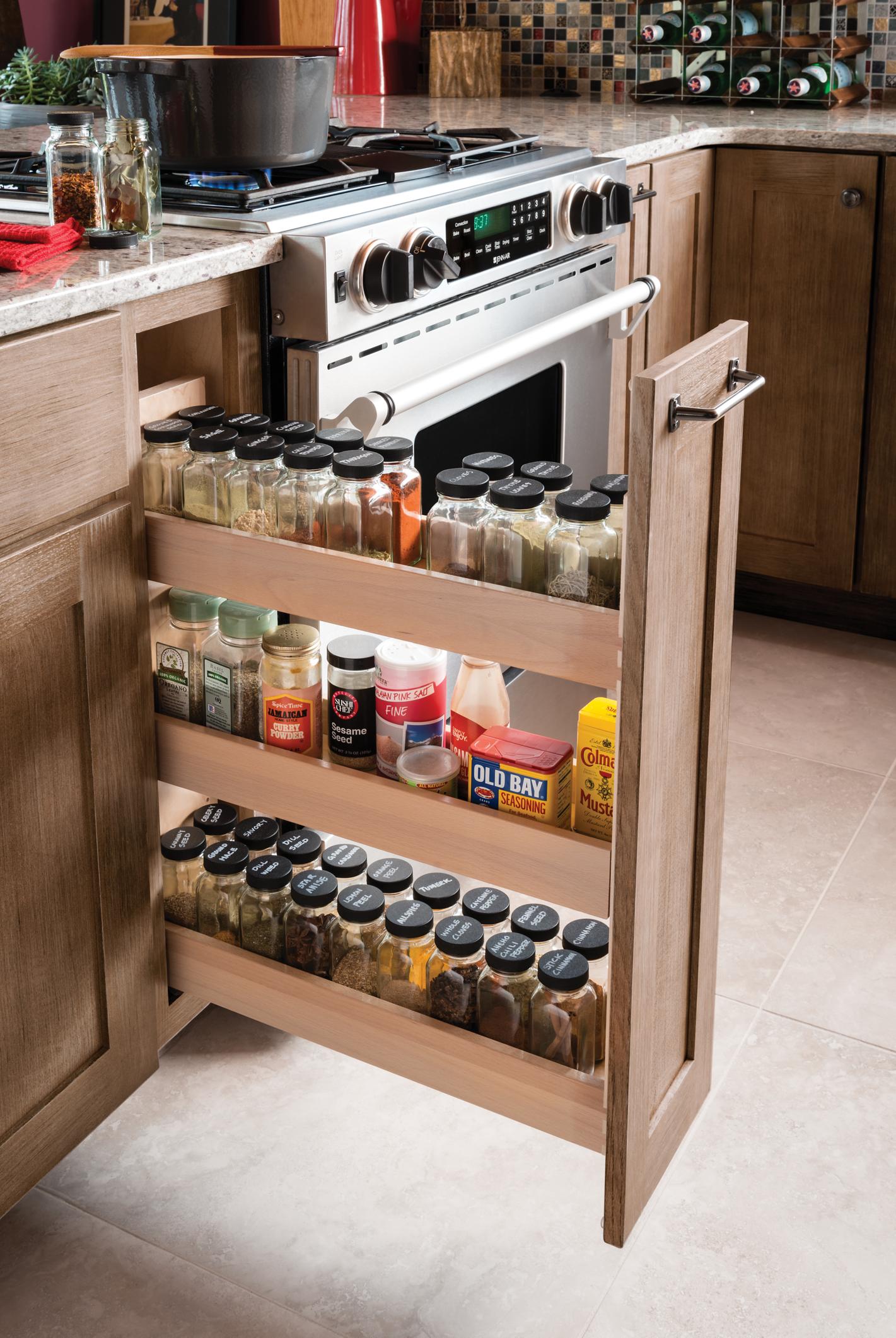 Yorktowne PullOut Spice Rack
