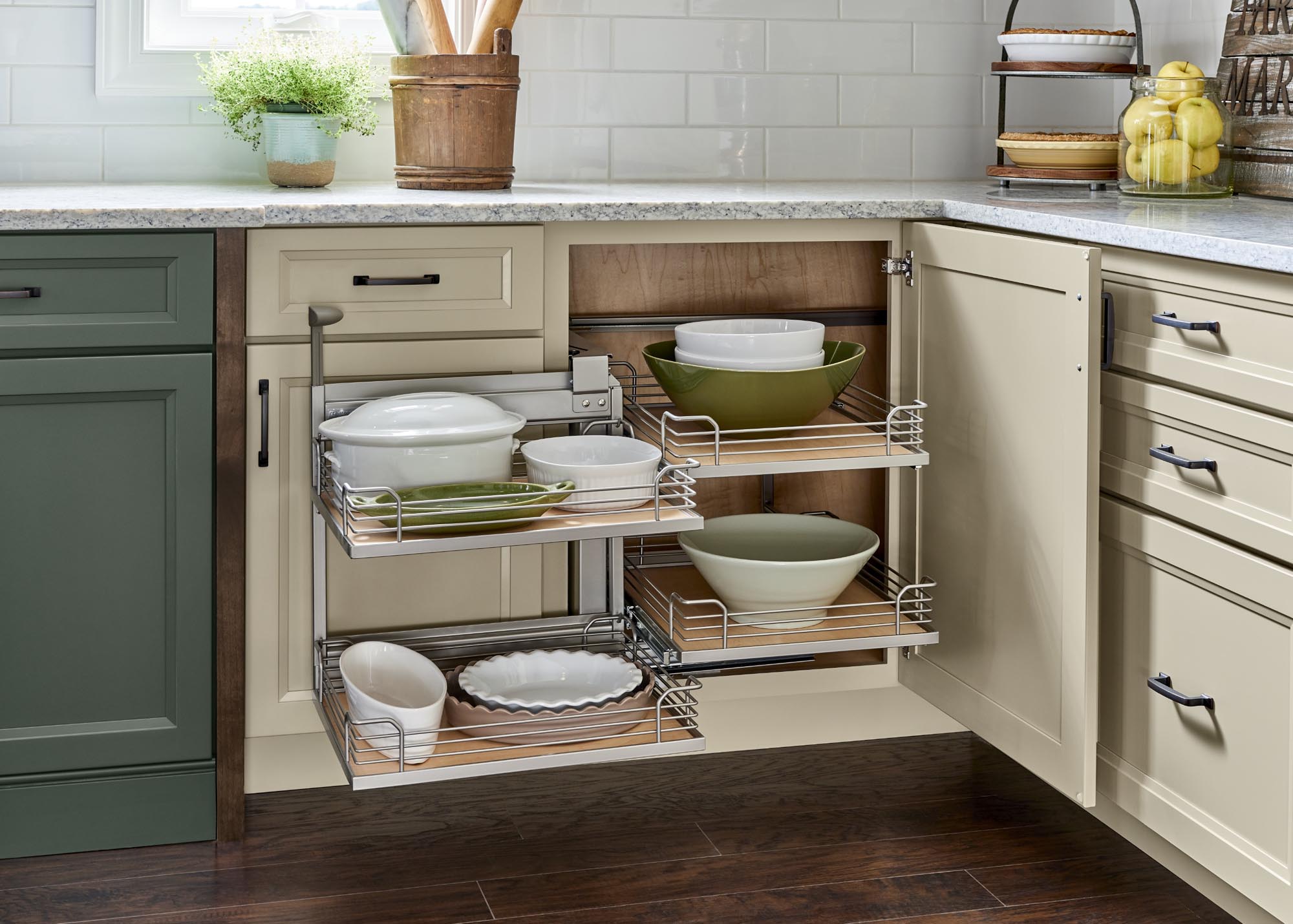 kitchen cabinet pull out table